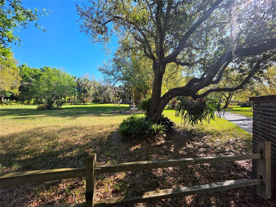En Venta: $749,000 (3 camas, 2 baños, 2487 Pies cuadrados)