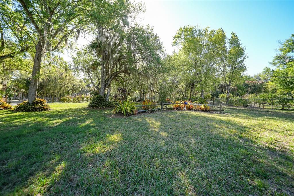 En Venta: $749,000 (3 camas, 2 baños, 2487 Pies cuadrados)