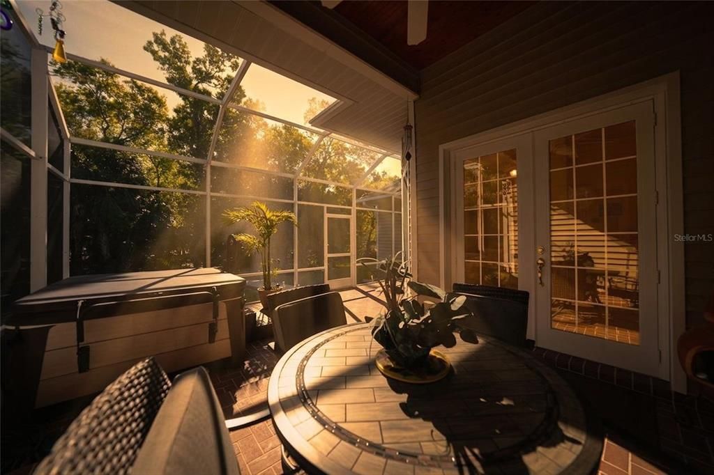 En Venta: $749,000 (3 camas, 2 baños, 2487 Pies cuadrados)