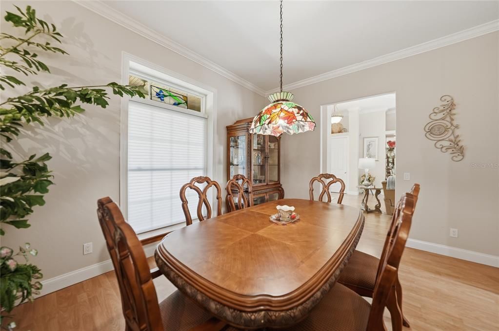 En Venta: $749,000 (3 camas, 2 baños, 2487 Pies cuadrados)