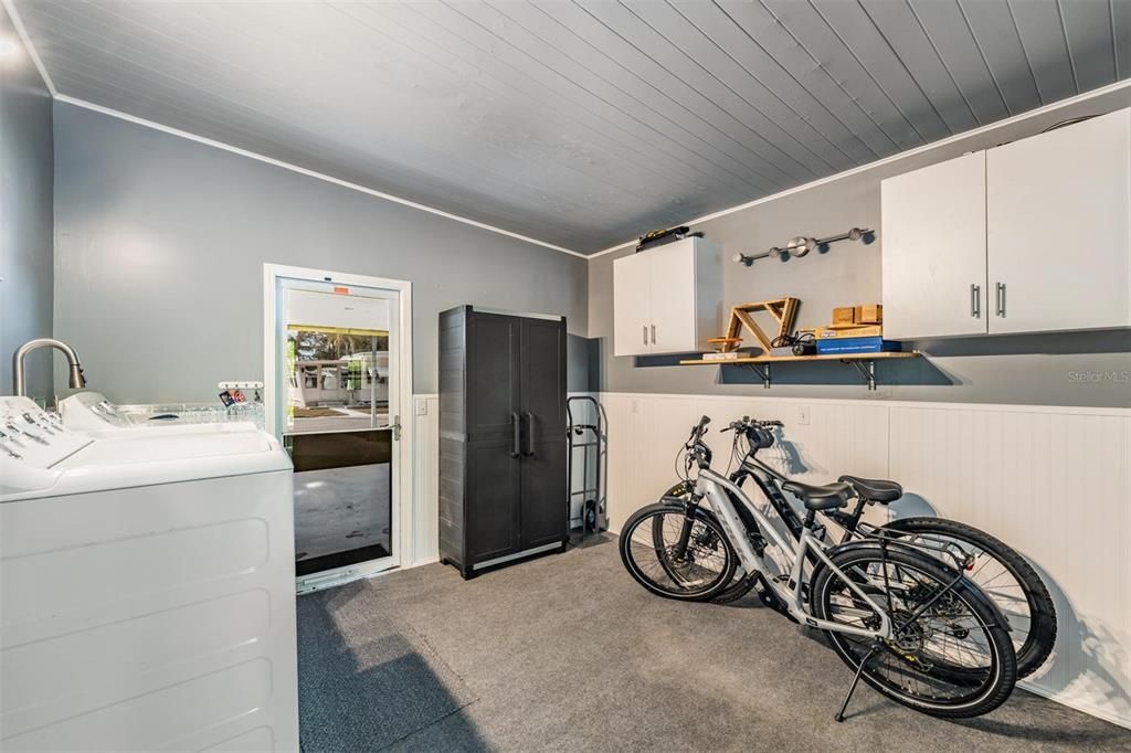 На продажу: $160,000 (2 спален, 2 ванн, 1044 Квадратных фут)