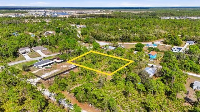 На продажу: $55,000 (0.56 acres)