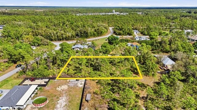 На продажу: $55,000 (0.56 acres)