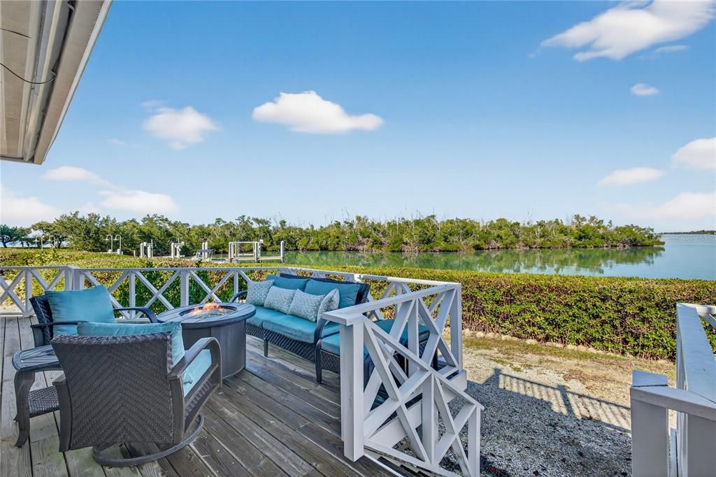 На продажу: $1,124,900 (2 спален, 2 ванн, 1366 Квадратных фут)