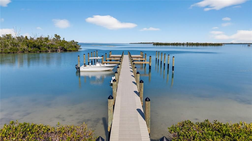 На продажу: $1,124,900 (2 спален, 2 ванн, 1366 Квадратных фут)