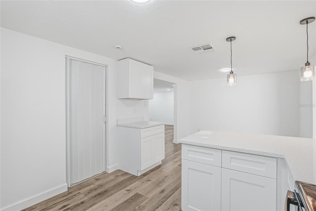 En Venta: $215,000 (2 camas, 2 baños, 1226 Pies cuadrados)