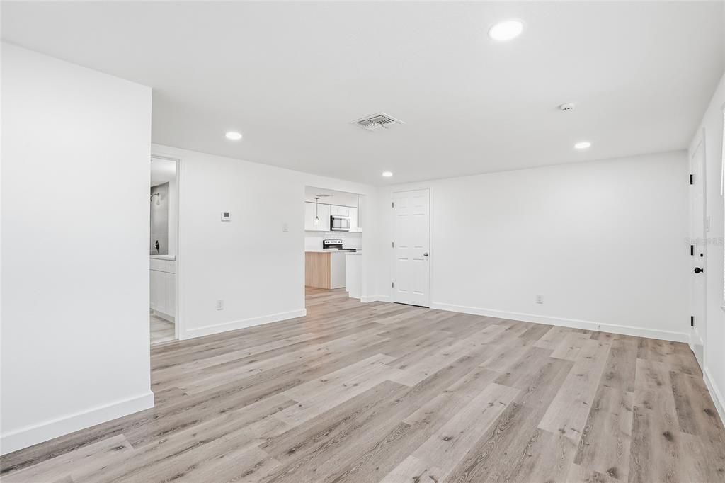 En Venta: $215,000 (2 camas, 2 baños, 1226 Pies cuadrados)