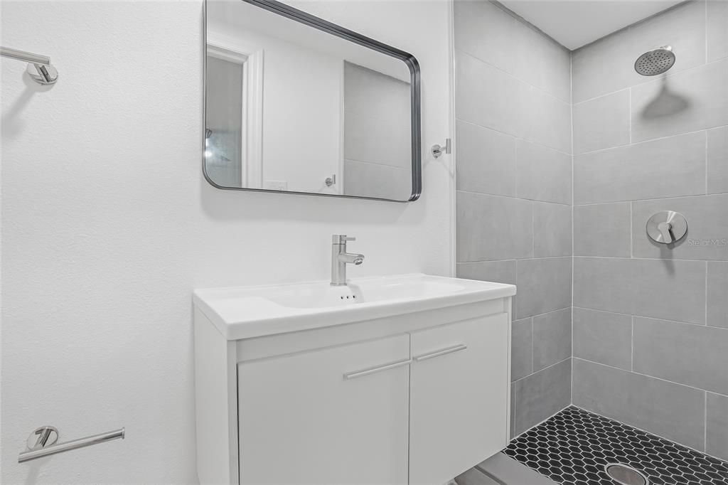 En Venta: $215,000 (2 camas, 2 baños, 1226 Pies cuadrados)