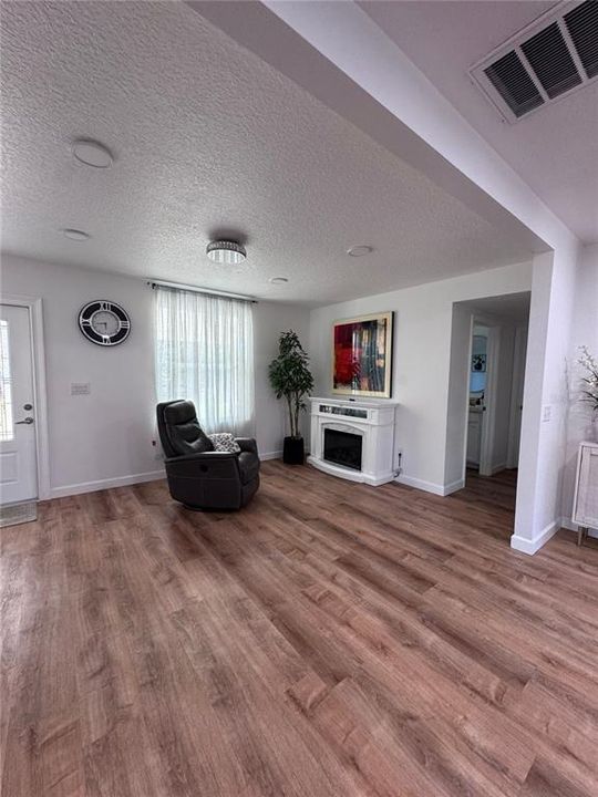 En Venta: $329,000 (2 camas, 1 baños, 1530 Pies cuadrados)