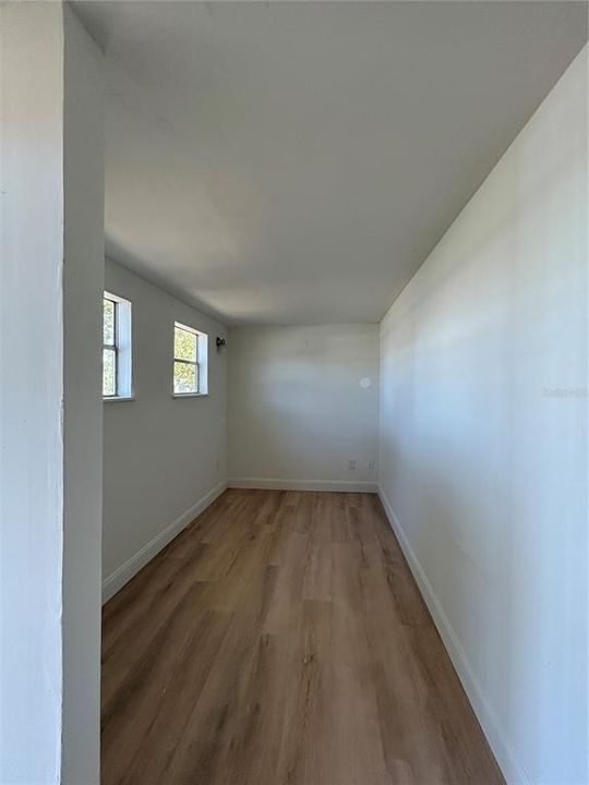 待售: $185,000 (1 贝兹, 1 浴室, 801 平方英尺)