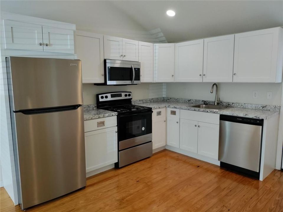 En Renta: $1,300 (3 camas, 1 baños, 624 Pies cuadrados)