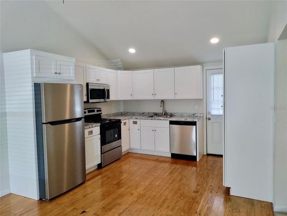 En Renta: $1,300 (3 camas, 1 baños, 624 Pies cuadrados)