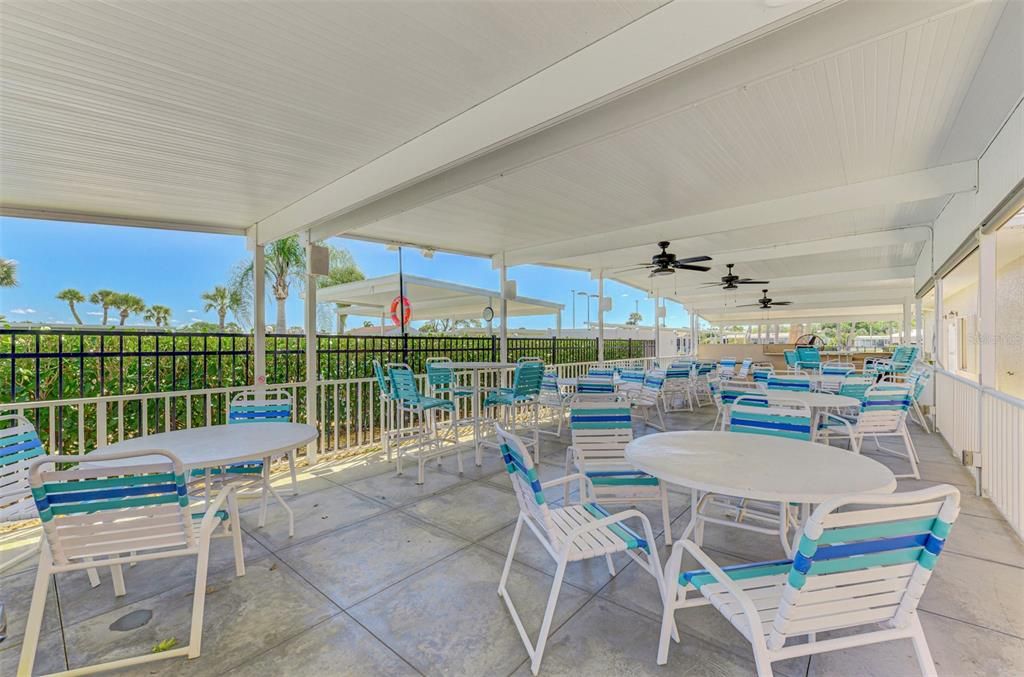 На продажу: $189,000 (4 спален, 2 ванн, 1344 Квадратных фут)