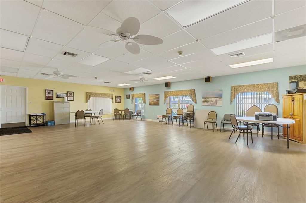 На продажу: $189,000 (4 спален, 2 ванн, 1344 Квадратных фут)