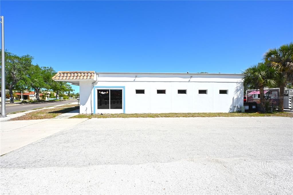 For Sale: $14,000,000 (0 beds, 0 baths, 4714 Square Feet)