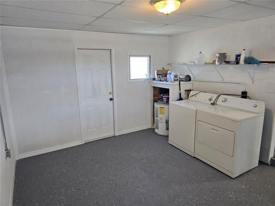 Active With Contract: $99,000 (1 beds, 1 baths, 594 Square Feet)