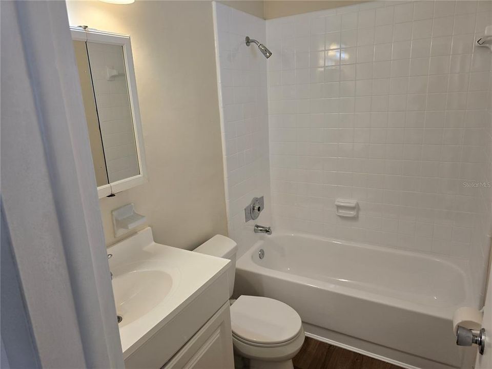 Active With Contract: $99,000 (1 beds, 1 baths, 594 Square Feet)