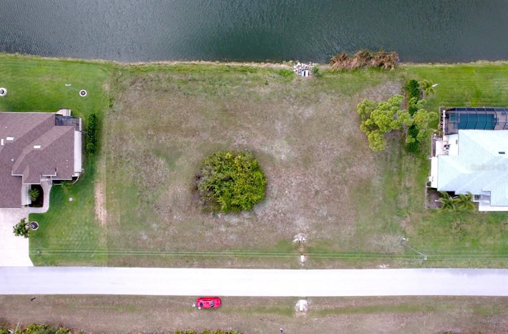 На продажу: $110,000 (0.38 acres)