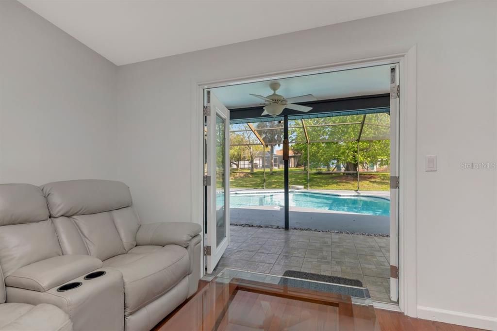 Activo con contrato: $475,000 (3 camas, 2 baños, 1570 Pies cuadrados)