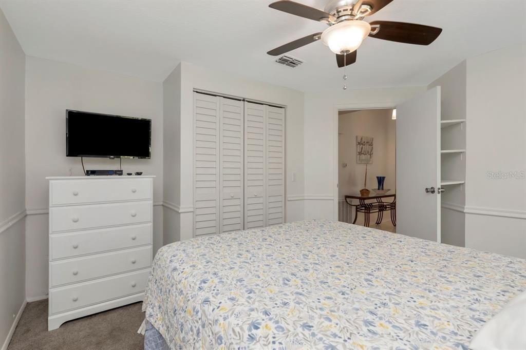 Activo con contrato: $475,000 (3 camas, 2 baños, 1570 Pies cuadrados)