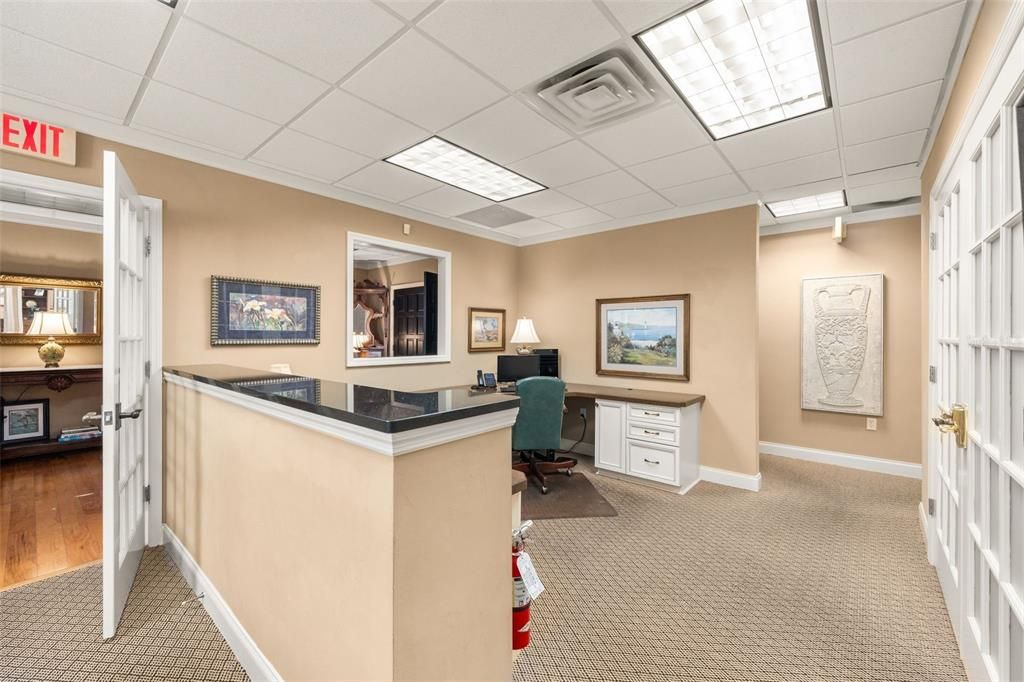 For Sale: $405,000 (0 beds, 0 baths, 1944 Square Feet)