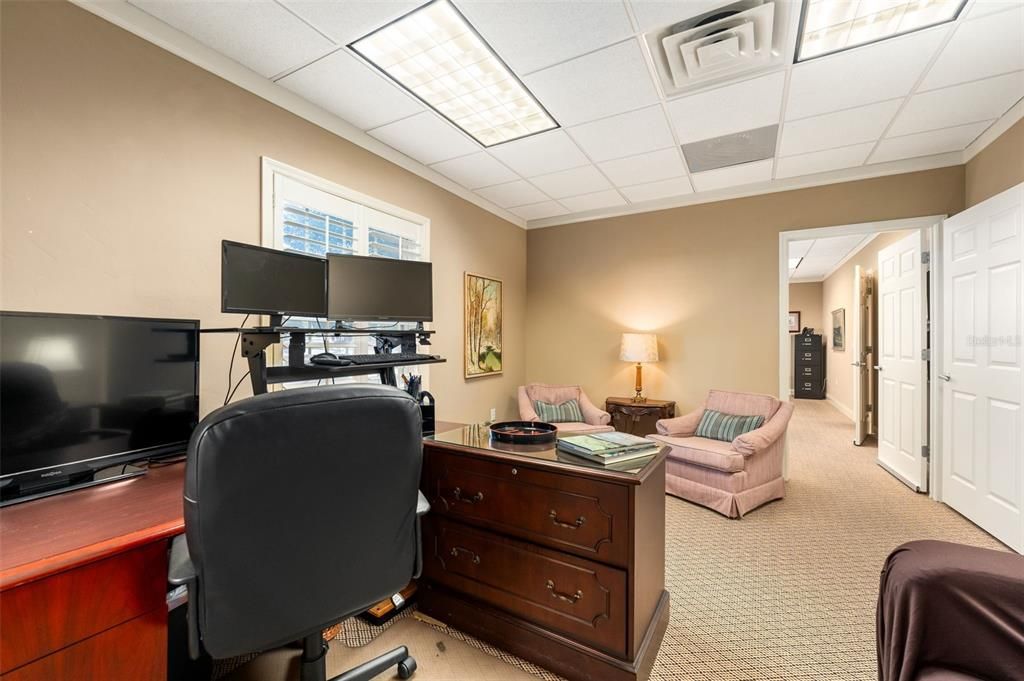 For Sale: $405,000 (0 beds, 0 baths, 1944 Square Feet)
