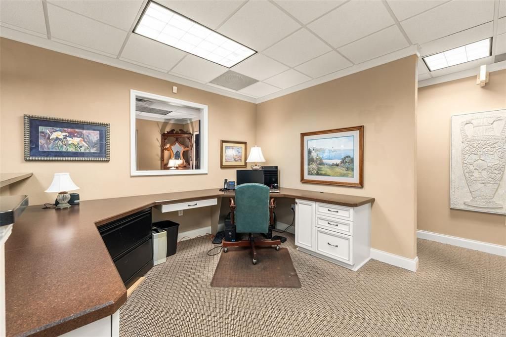 For Sale: $405,000 (0 beds, 0 baths, 1944 Square Feet)