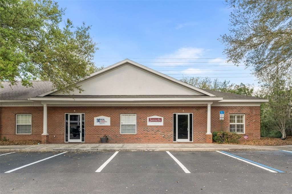 For Sale: $405,000 (0 beds, 0 baths, 1944 Square Feet)