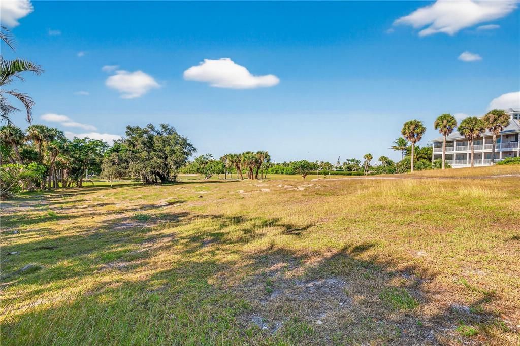For Sale: $750,000 (0.28 acres)