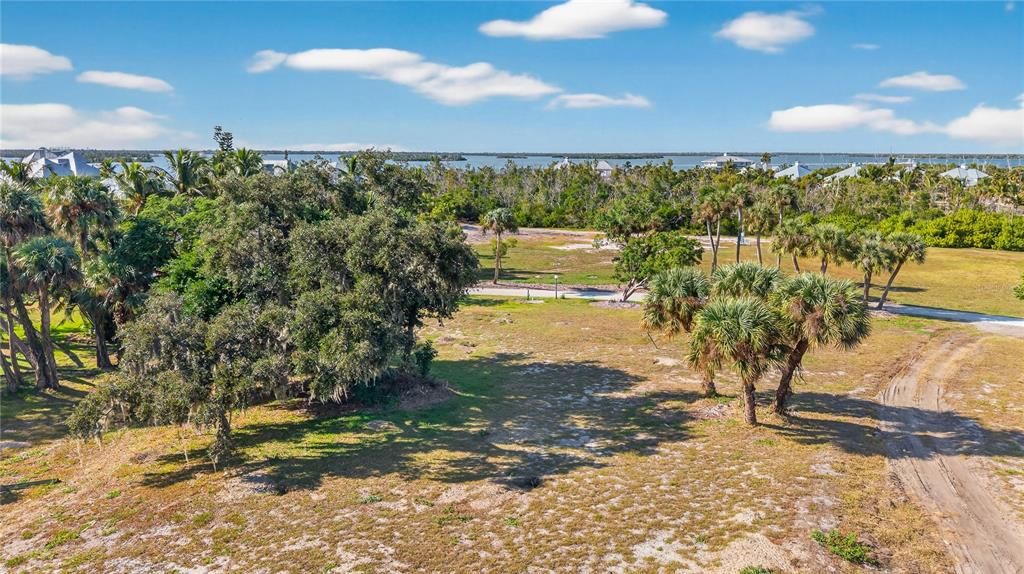 For Sale: $750,000 (0.28 acres)