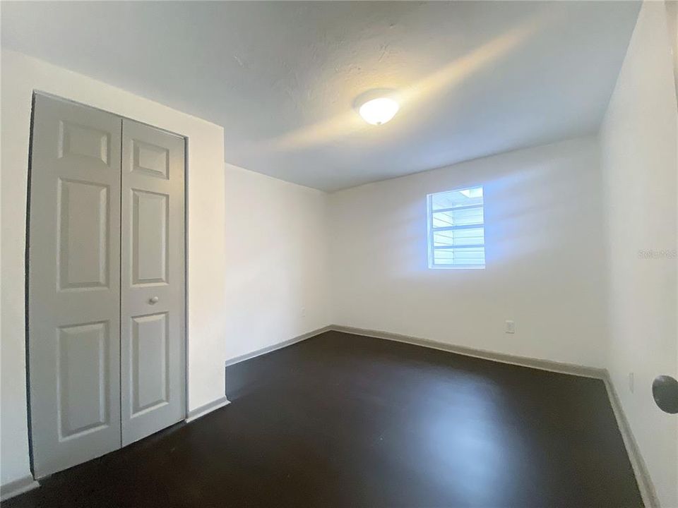 В аренду: $895 (2 спален, 1 ванн, 640 Квадратных фут)