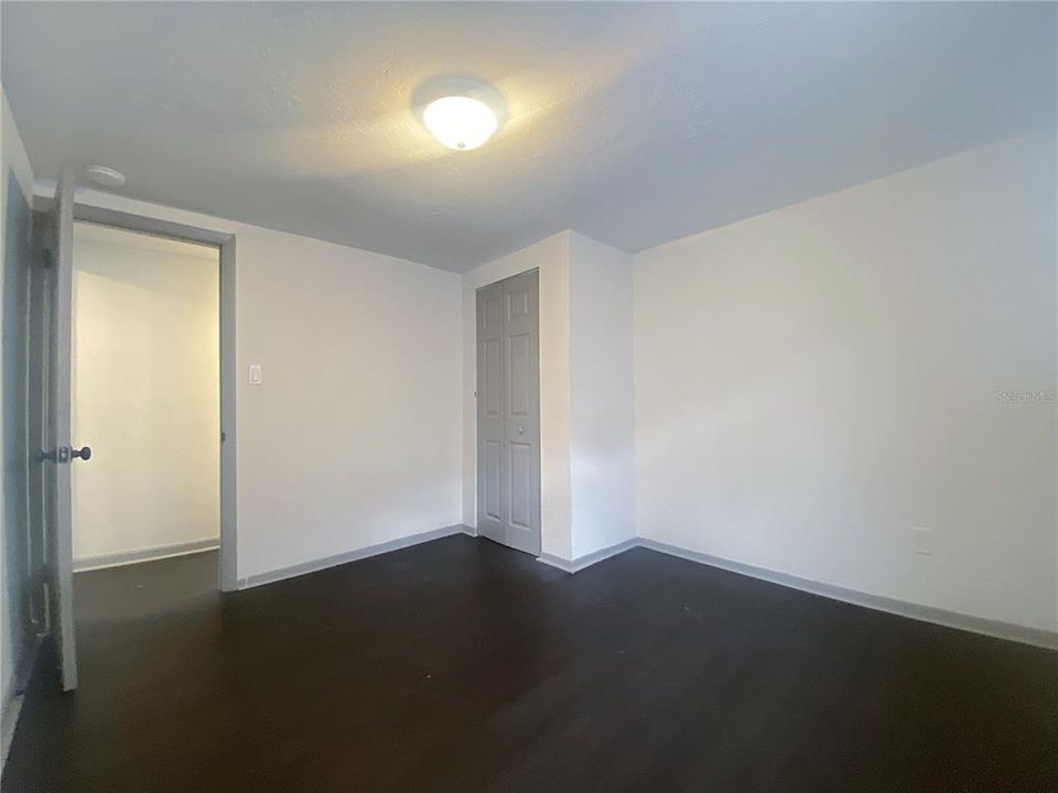 В аренду: $895 (2 спален, 1 ванн, 640 Квадратных фут)