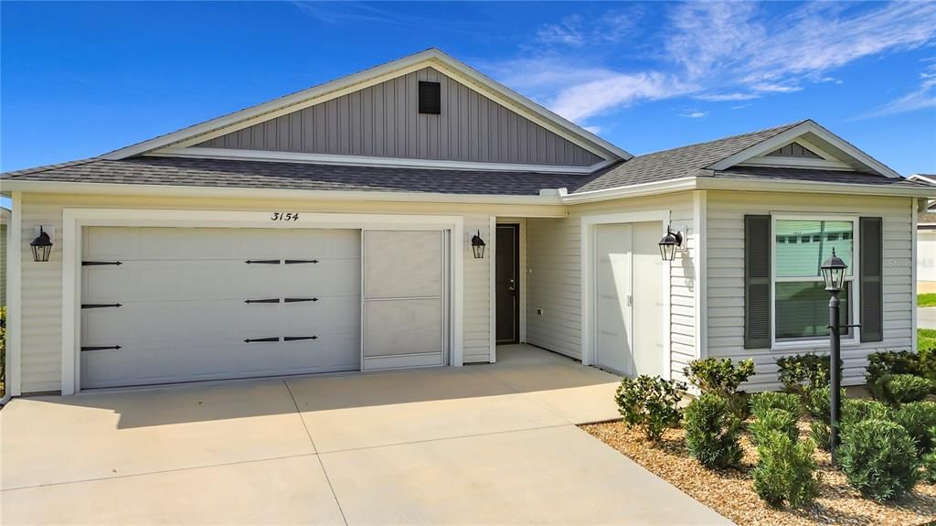 For Sale: $350,000 (3 beds, 2 baths, 1440 Square Feet)