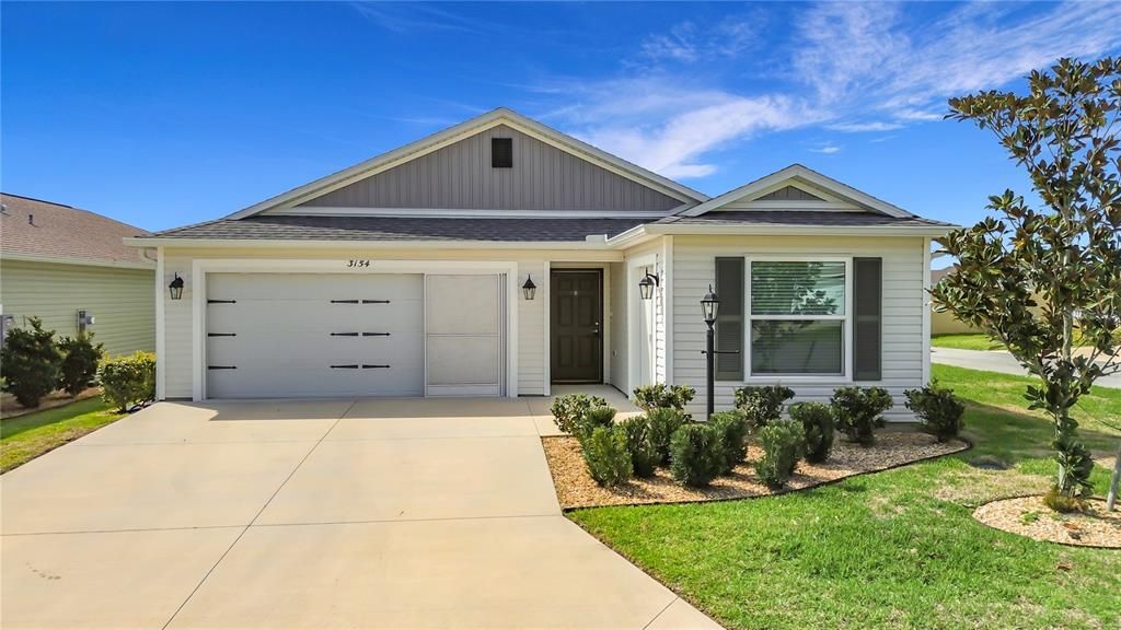 For Sale: $350,000 (3 beds, 2 baths, 1440 Square Feet)