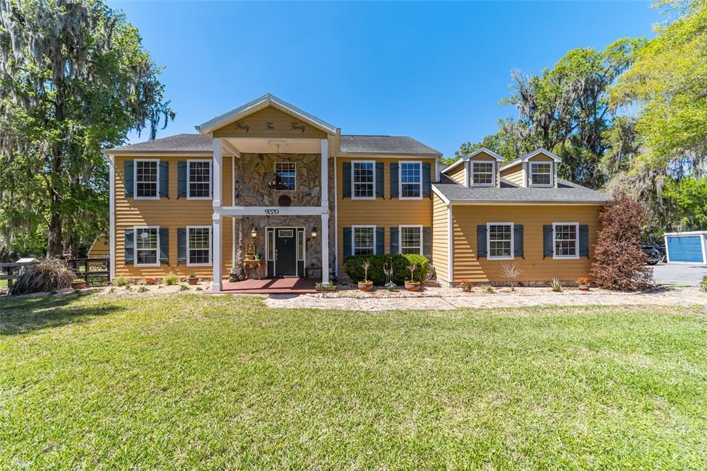 En Venta: $996,500 (4 camas, 3 baños, 4452 Pies cuadrados)