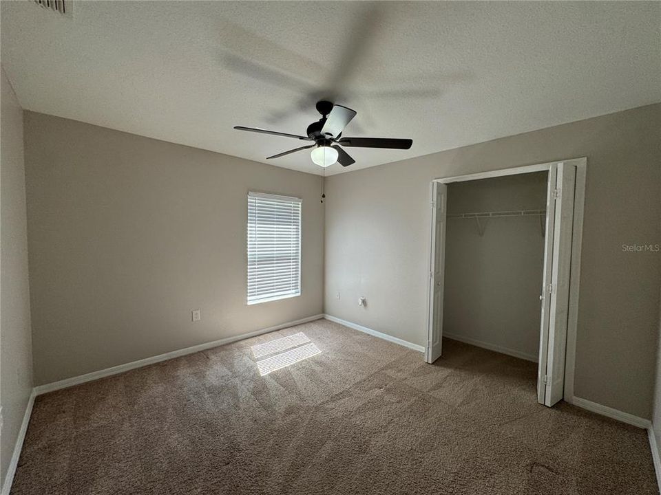 Activo con contrato: $244,900 (3 camas, 2 baños, 1616 Pies cuadrados)