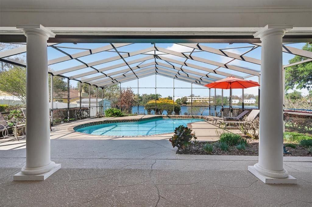Activo con contrato: $925,000 (3 camas, 3 baños, 2253 Pies cuadrados)