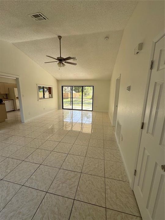 For Rent: $1,750 (2 beds, 2 baths, 1300 Square Feet)
