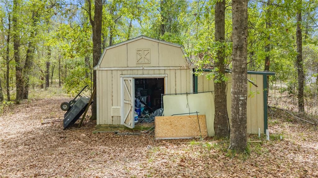 На продажу: $175,000 (3 спален, 2 ванн, 1836 Квадратных фут)