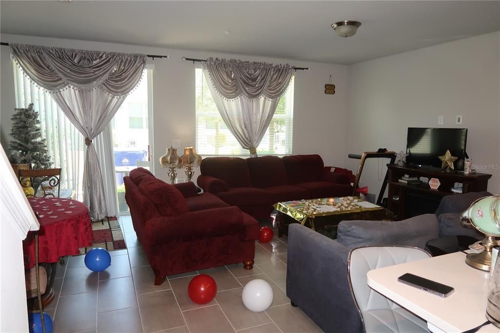 For Sale: $329,900 (3 beds, 2 baths, 1485 Square Feet)