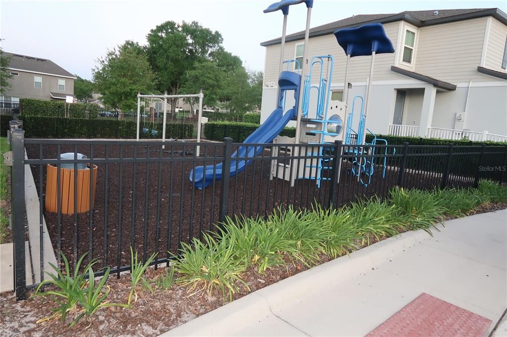 For Sale: $329,900 (3 beds, 2 baths, 1485 Square Feet)