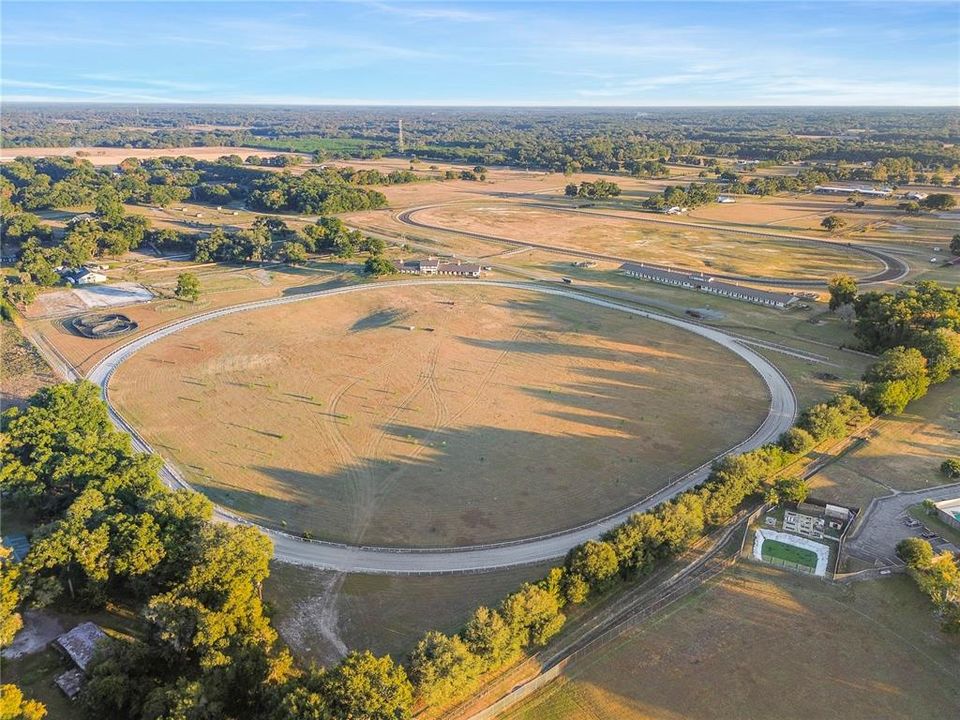 待售: $2,700,000 (4 贝兹, 3 浴室, 1148 平方英尺)