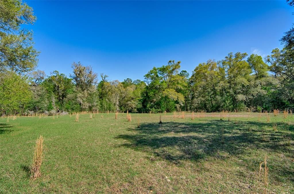 En Venta: $325,000 (5.18 acres)