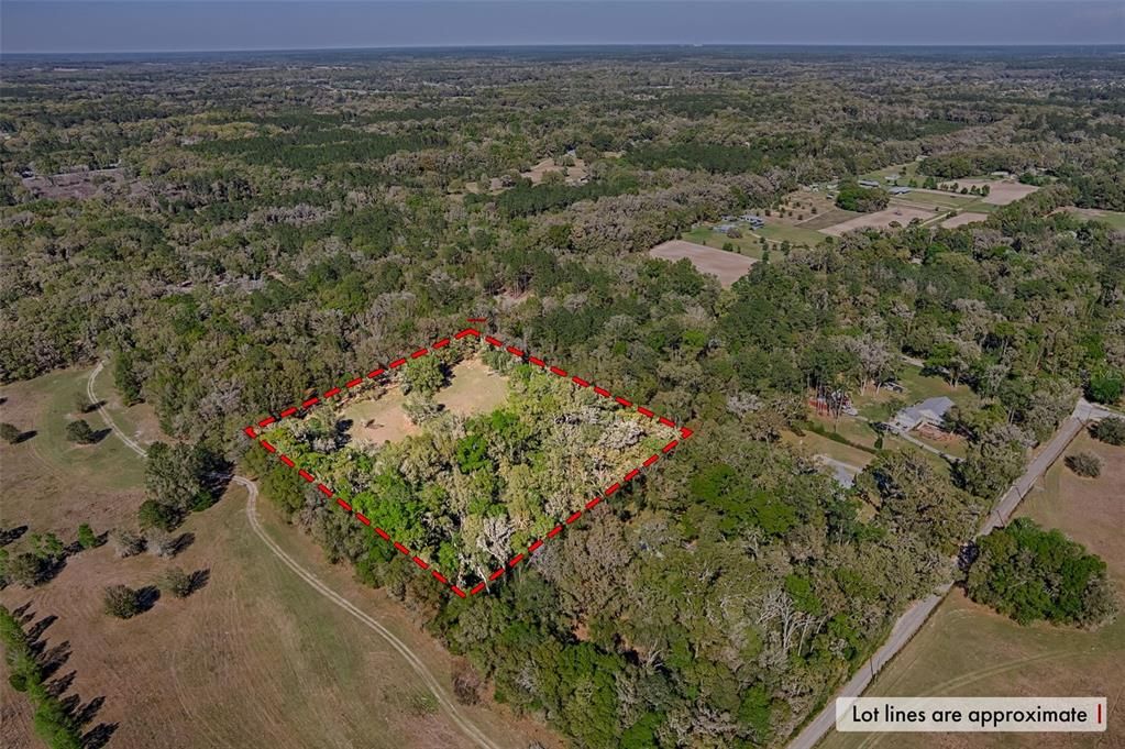 En Venta: $325,000 (5.18 acres)