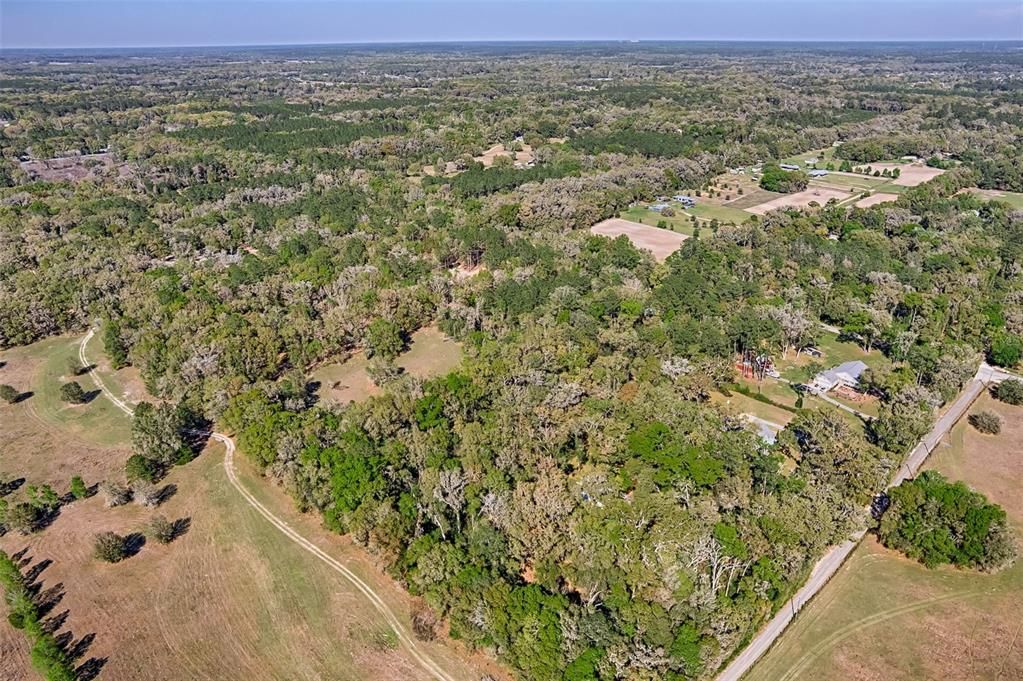 En Venta: $325,000 (5.18 acres)