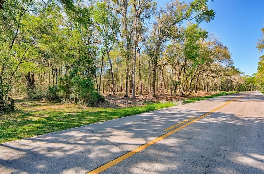 En Venta: $325,000 (5.18 acres)