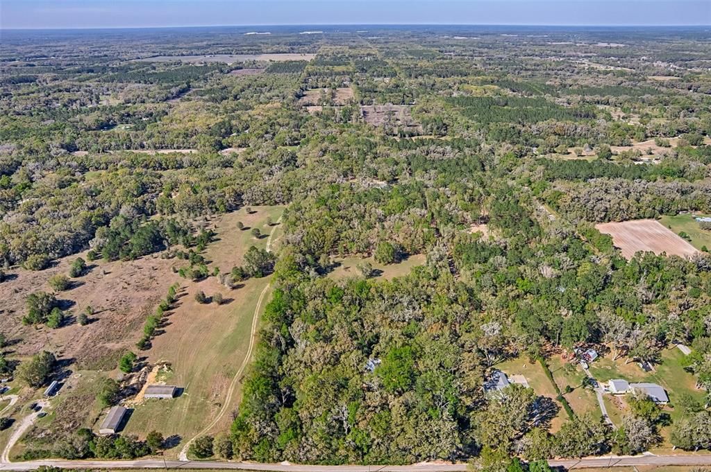 En Venta: $325,000 (5.18 acres)