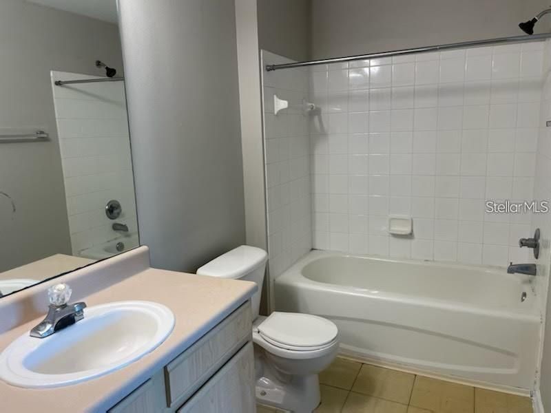For Rent: $1,370 (1 beds, 1 baths, 632 Square Feet)