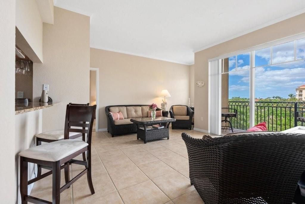Active With Contract: $535,000 (3 beds, 2 baths, 1352 Square Feet)