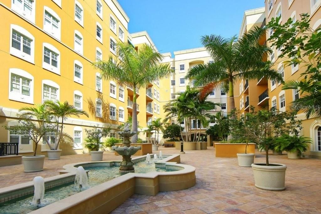 Active With Contract: $535,000 (3 beds, 2 baths, 1352 Square Feet)